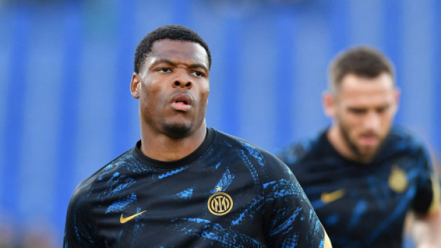 Inter, Dumfries piacerebbe al Chelsea: potrebbe agevolare la trattativa per Lukaku.