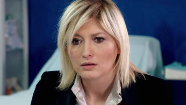 Un posto al sole, Lara Martinelli (Chiara Conti).