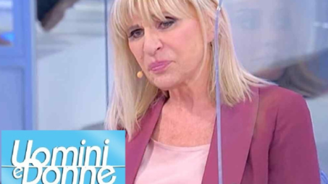 Uomini e Donne, Gemma lascia la casa romana: ipotesi addio definitivo al Trono Over.