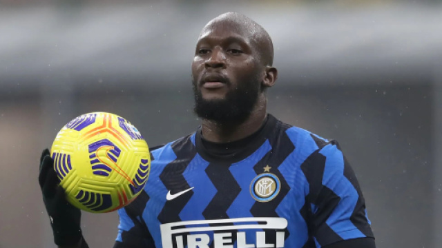 Il ritorno di Lukaku all'Inter permetterebbe al Chelsea di puntare su Sterling.