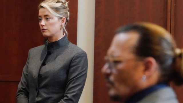 Caso Depp-Heard, riprende il processo: &ldquo;Avevo un kit da trucco per ... - sky.it