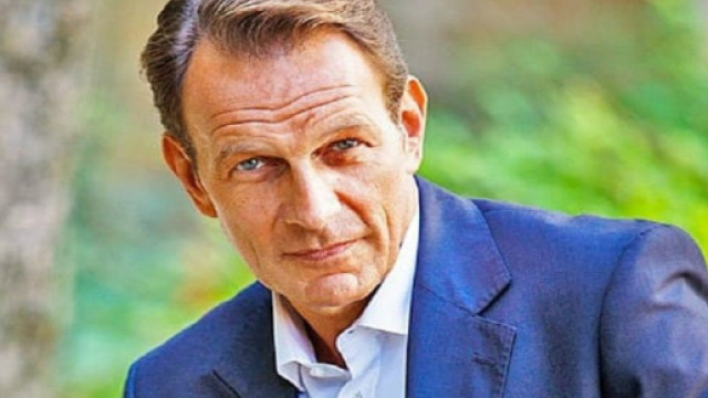 Roberto nei guai, spoiler Un Posto al sole 6-10 giugno.
