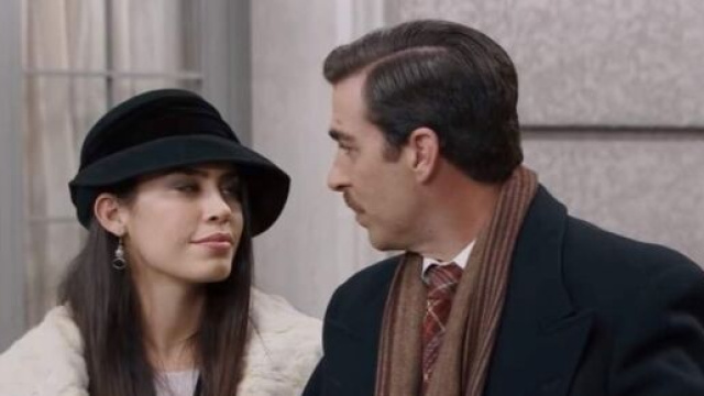 Una vita, trame Spagna: David e Valeria non sono davvero marito e moglie.