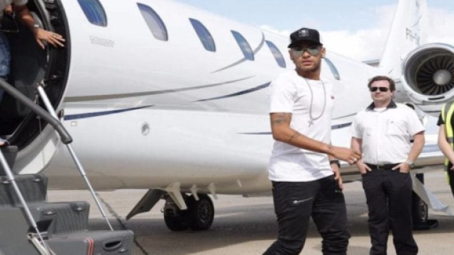 Le jet priv&eacute; de Neymar a d&ucirc; atterrir en urgence au Nord du Br&eacute;sil Source : Capture Twitter