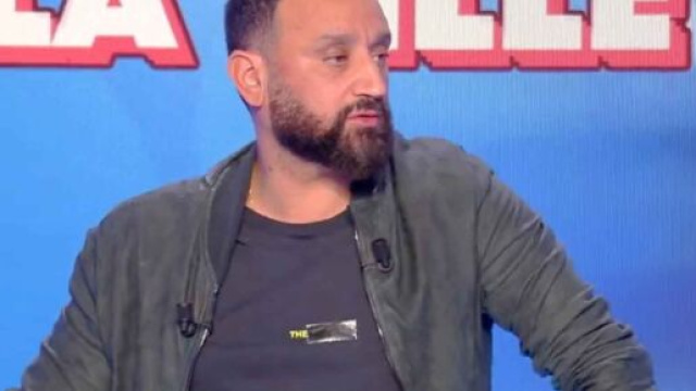 Cyril Hanouna sur le plateau de TPMP. Source : capture d&rsquo;&eacute;cran C8.
