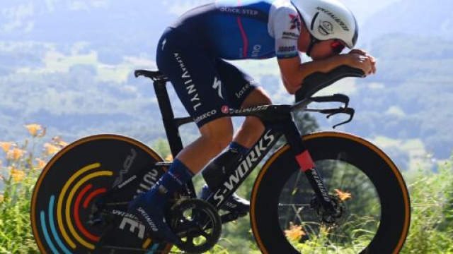 Remco Evenepoel impegnato nella cronometro di Gavere.