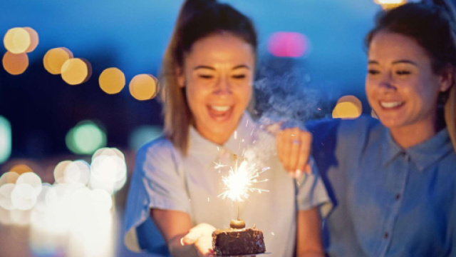 L'oroscopo del giorno 30 giugno: Luna in trigono per Pesci, Bilancia vola (2&ordf; met&agrave;).