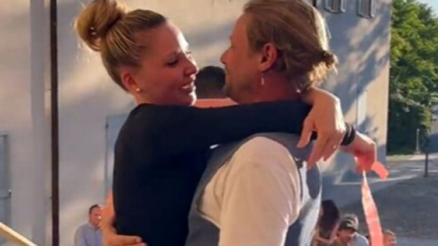 Davide Silvestri si &egrave; sposato con Alessia: assenti al matrimonio Soleil Sorge e Alex Belli.
