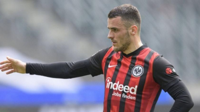 Filip Kostic potrebbe trasferirsi alla Juve.