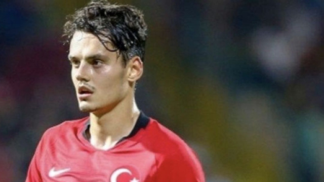 Enes Unal, giocatore della nazionale turca.