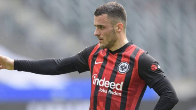 Filip Kostic potrebbe trasferirsi alla Juve.