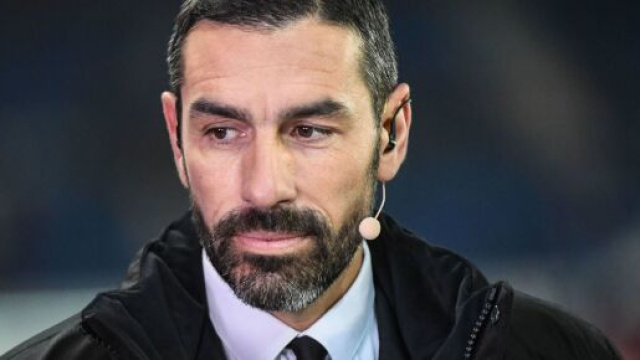 Robert Pir&egrave;s par &eacute;pargn&eacute; par les fans apr&egrave;s France-Danemark. (cr&eacute;dit Twitter)