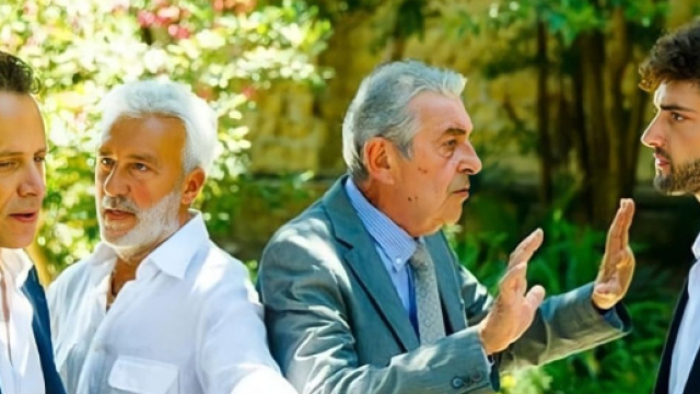 Un posto al sole, trame al 15/7: Raffaele ha rimorsi, Eugenio e Viola in crisi