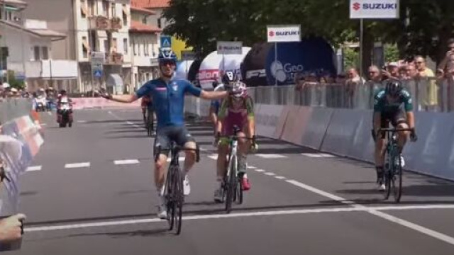 La vittoria di Christian Scaroni nella prima tappa della Adriatica Ionica Race.