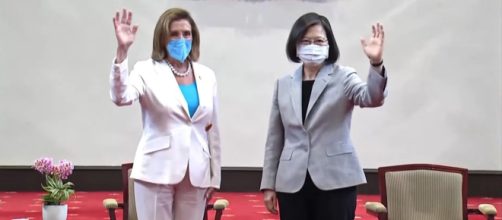 Speaker Nancy Pelosi met President Tsai Ing-wen of Taiwan on August 2 (Image source: Guardian News/YouTube)