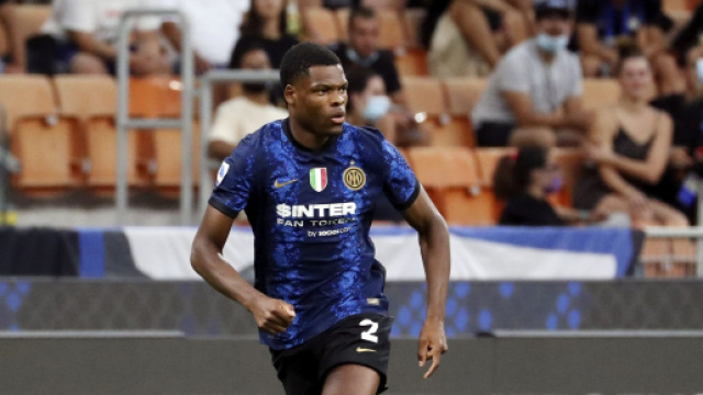 Inter, Dumfries nel mirino di United e Bayern