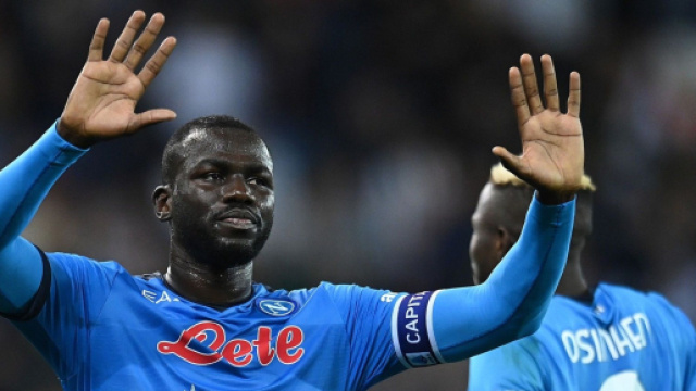 Koulibaly si &egrave; preso del tempo per rispondere al Napoli per il rinnovo