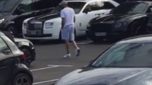 PSG : Layvin Kurzawa insult&eacute; au Camp des loges, la vid&eacute;o devient virale (capture YouTube)