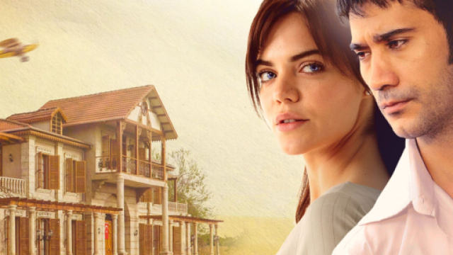 Cambio programmazione Mediaset autunno 2022: a rischio Terra Amara, d'Urso confermata.