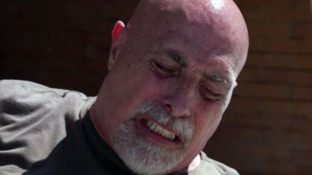 Mariano Tregara in una scena di Upas.