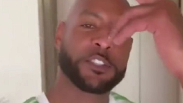 Booba avec le maillot de l'Alg&eacute;rie, le rappeur affole Twitter (capture YouTube)
