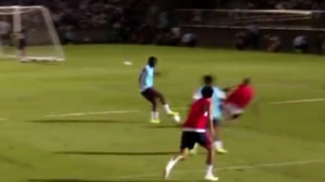 Le tacle 'assassin' de Presnel Kimpembe &agrave; l'entrainement fait le buzz (capture YouTube)