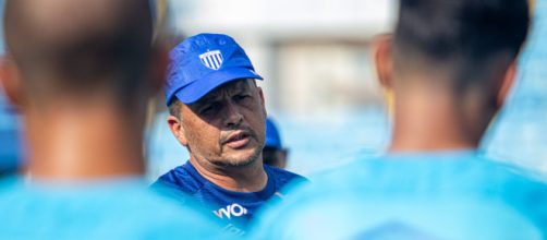 Claudinei Oliveira n&atilde;o &eacute; mais t&eacute;cnico do Oper&aacute;rio (Divulga&ccedil;&atilde;o)