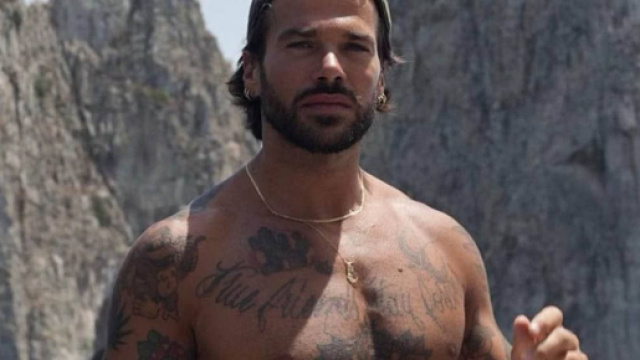 Claudio Sona scartato dai reality show: 'Credo di avere una storia poco drammatica'.