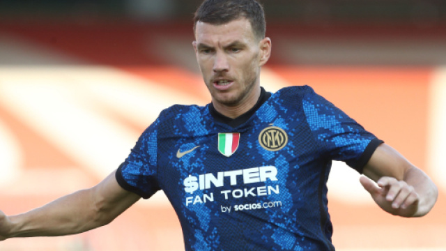 Dzeko nerazzurro: esordio con gol con l'Inter Foto - Sportmediaset - mediaset.it
