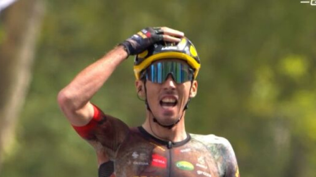 Christophe Laporte vince la tappa di Cahors del Tour de France.
