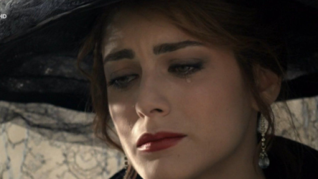 La Dama Velata: Miriam Leone, la protagonista.