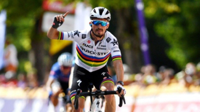 Ciclismo, Julian Alaphilippe costretto al ritiro al Giro di Vallonia