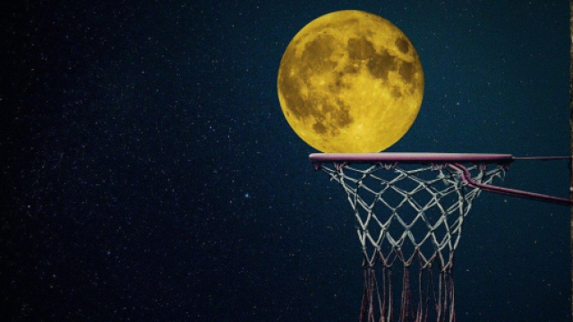 Oroscopo e classifica di gioved&igrave; 28 luglio: il Novilunio di Fuoco premia i Gemelli.