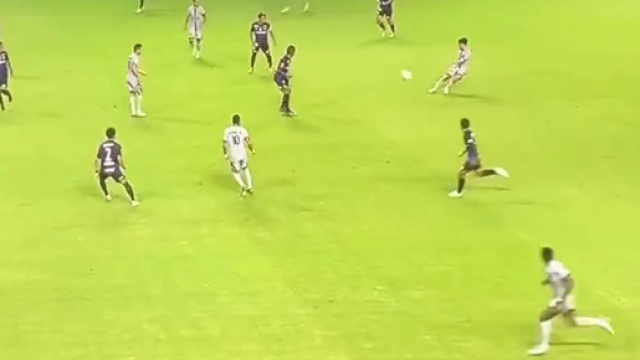 PSG : caviar de Vitinha, enchainement, le but de Nuno Mendes r&eacute;galent les fans (capture YouTube)