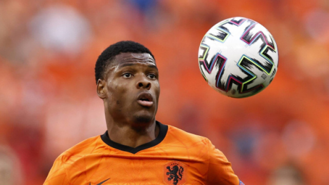 Inter: idea scambio Lazaro-Milenkovic, Dumfries potrebbe partire,Juve su Paredes e Mertens.