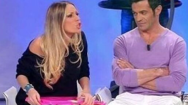 Uomini e donne, retroscena settembre: Karina Cascella si candida per ritornare in studio.