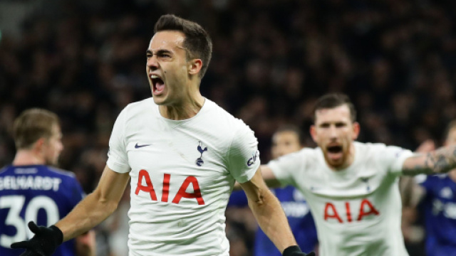 Reguilon offerto all'Inter dal Tottenham.