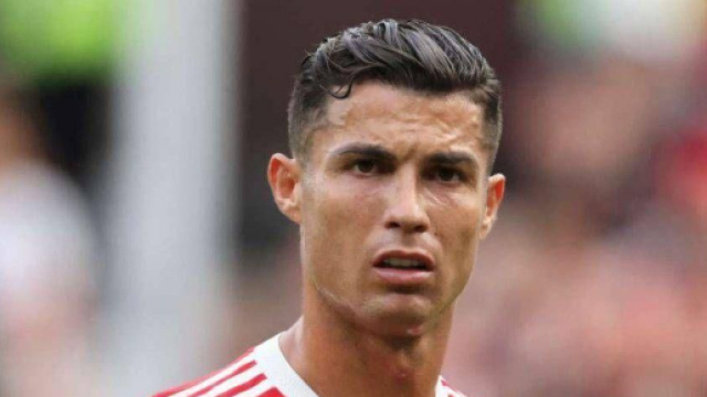 Cristiano Ronaldo, giocatore portoghese.