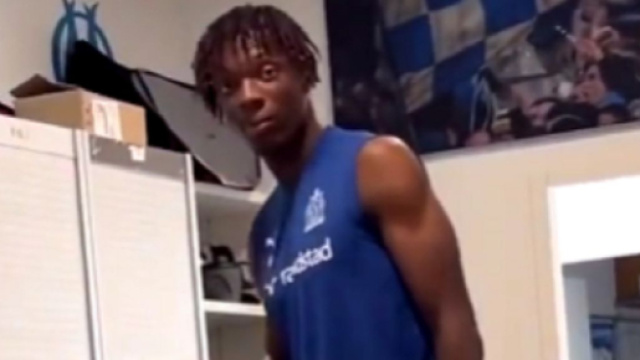 OM : Pape Gueye chambre d&eacute;j&agrave; la recrue Isaak Tour&eacute; (capture YouTube)