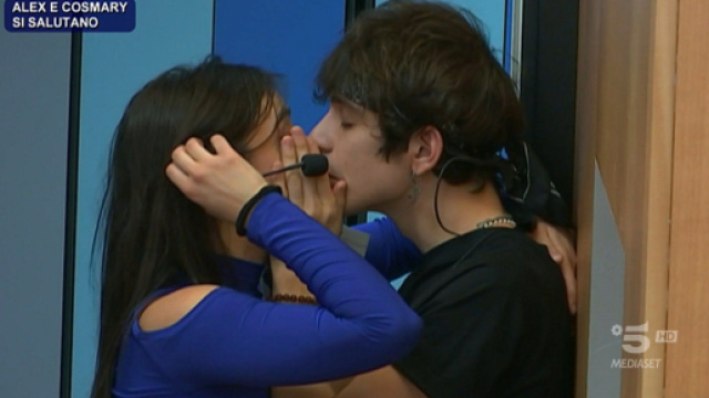 Amici21, Cosmary torna single: 'Vi prego di rispettare questo momento'.