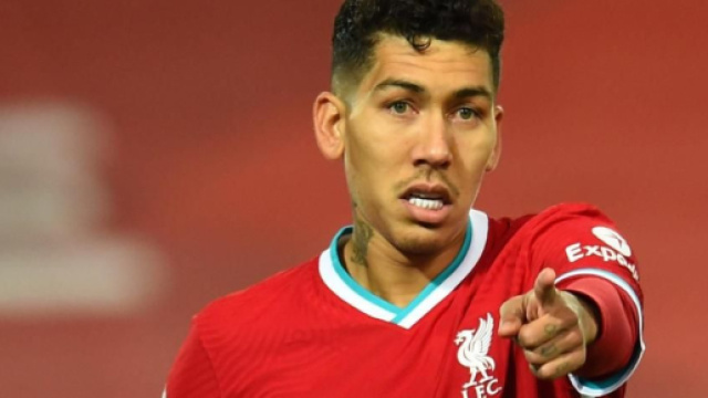 In foto Roberto Firmino, giocatore brasiliano.
