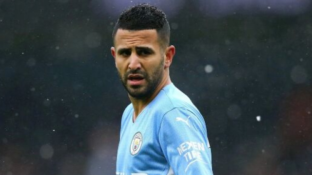Riyad Mahrez shot de tequila en main et en surpoids, la toile r&eacute;agit (capture YouTube)