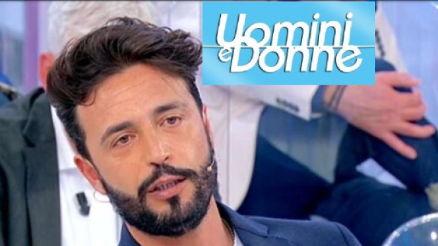 Uomini e Donne, Armando corre in moto e il web insorge: 'Vergogna, pericoloso e diseducativo'.