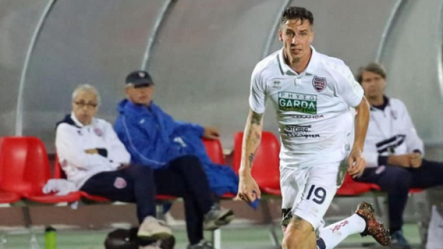 Crotone, trattativa per Magrassi.