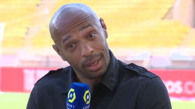Thierry Henry au coeur d'une s&eacute;quence insolite ce samedi. (cr&eacute;dit Prime Video)