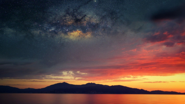Previsioni astrologiche e pagelle del 15 agosto.