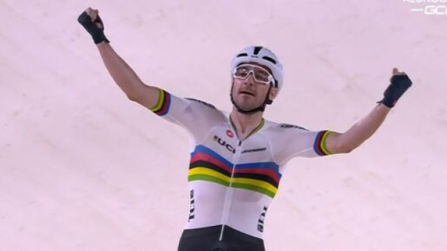Elia Viviani ha vinto l'oro agli europei di ciclismo su pista dopo il settimo posto su strada.