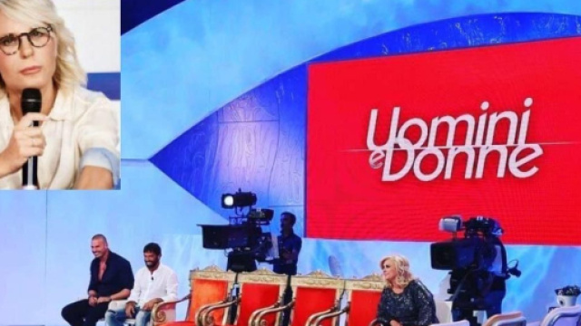 Uomini e Donne, rumor meccanismo: 'Due candidati al trono, la scelta finale di dame e cavalieri'.