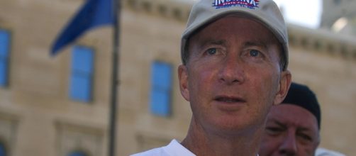 Mitch Daniels in 2011 (Image source: Sgt. John Crosby/Wikimedia Commons)