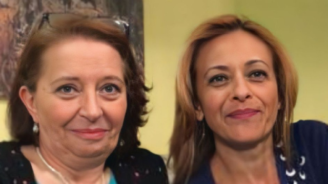 Un posto al sole: Silvia potrebbe informare Michele e Rossella della morte di Teresa